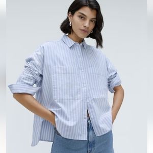 Everlane boxy Oxford in sky/white